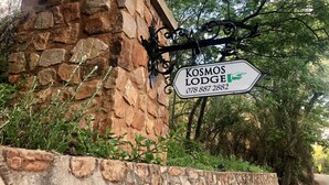 Exterior - Kosmos Lodge (Hartbeespoort)