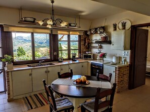 Dining - Thymes traditional house (Chania)