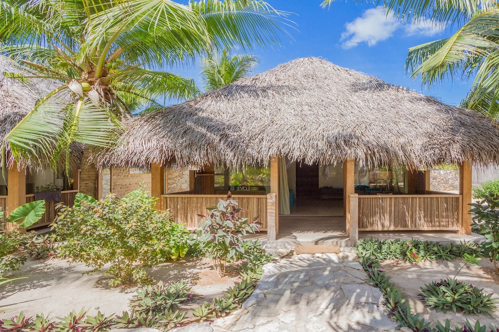 Yoga Garden Bungalow on Rote Island