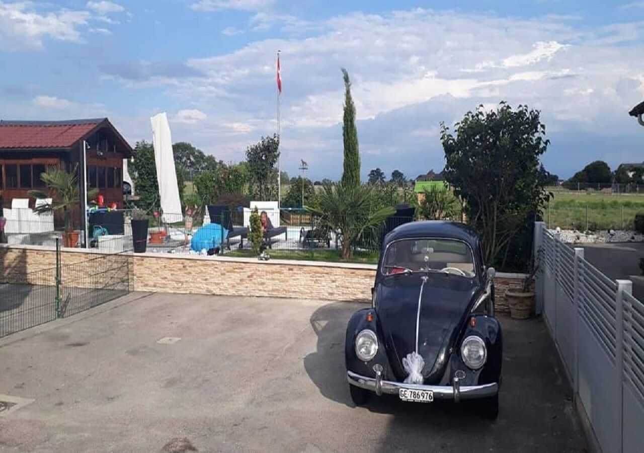 studio between lake and mountain