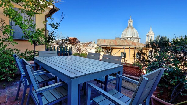 Unclassified image, 1 of 15, button - Campo de Fiori Lovely Apartment (Rome)