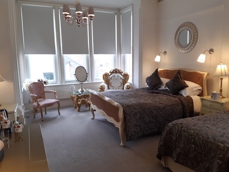 Superior Family Room (4 People) | Laptop workspace, soundproofing, iron/ironing board, free WiFi. Holywell Guest House