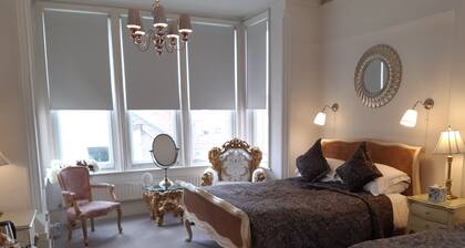 Holywell Guest House