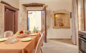 Villa familiar, 4 habitaciones, alberca privada | Servicio a la habitación