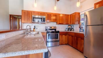 Condo, 3 phòng ngủ | Bếp riêng | Máy xay thực phẩm