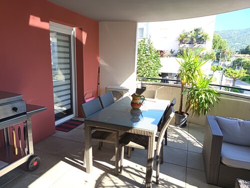 NEW APARTMENT NEAR THE BEACH