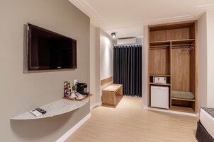 Suite VIP | Premium bedding, pillowtop beds, minibar, in-room safe