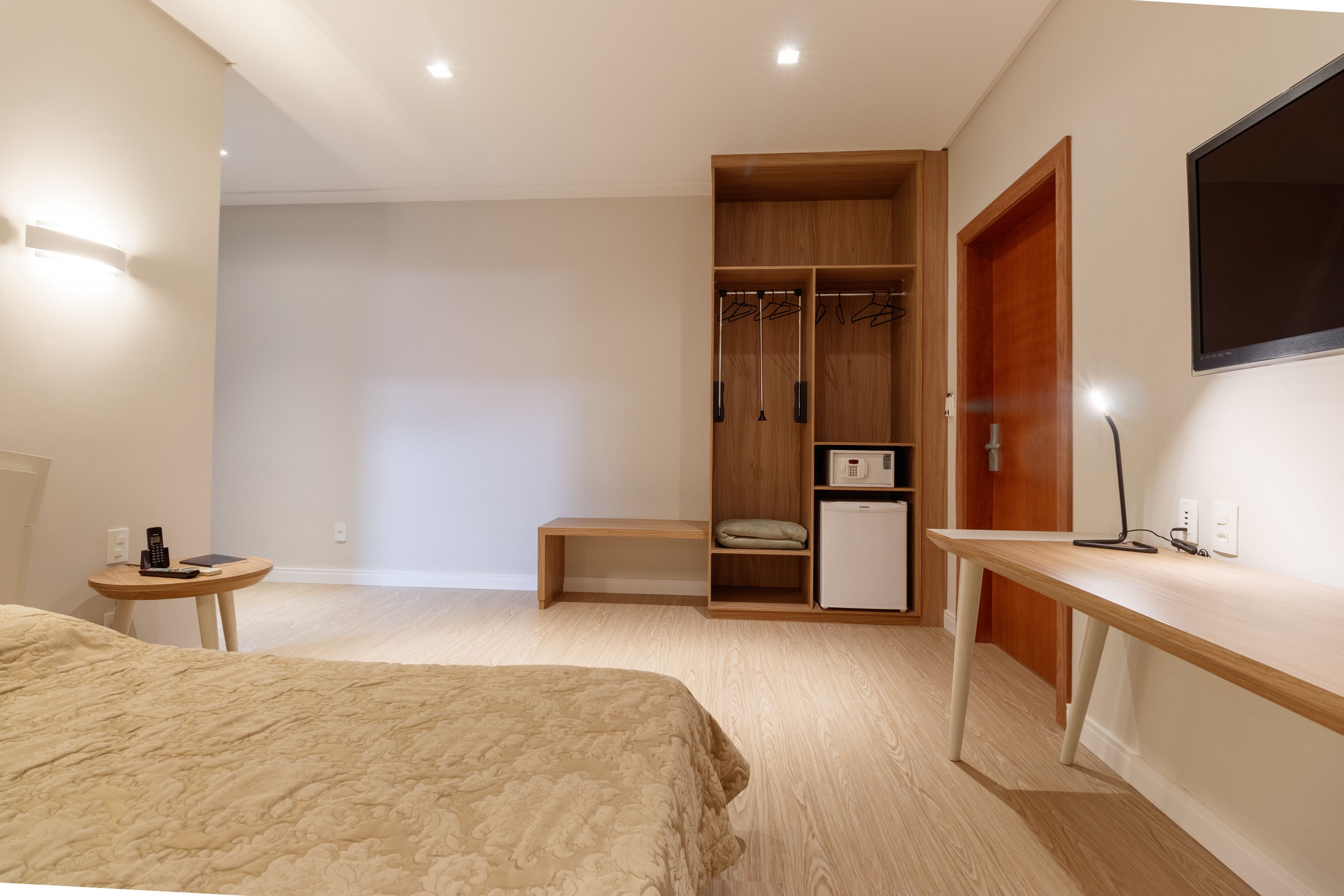 superior studio suite, multiple beds | 1 bedroom, premium bedding, pillow-top beds, minibar