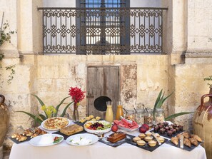 Daily continental breakfast for a fee
