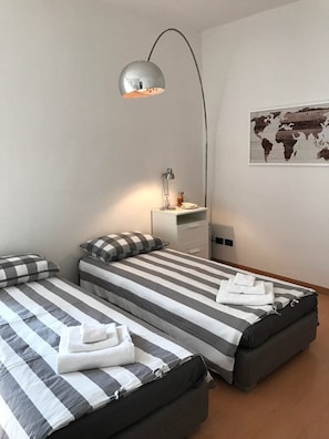 Apartment, 2 Bedrooms (Punica Granatum) | Cots/infant beds, rollaway beds, free WiFi, bed sheets - Verdepiano Bed&Camping (Riva del Garda)