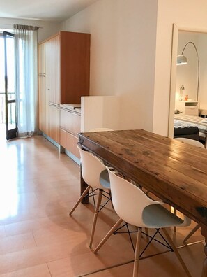 Apartment, 2 Bedrooms (Punica Granatum) | Living area