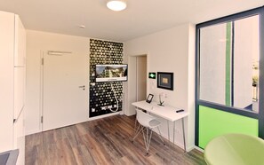 Comfort Apartment | Room amenity