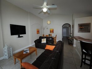 Flat-screen TV - Cumbrian Lakes 20 (Kissimmee)