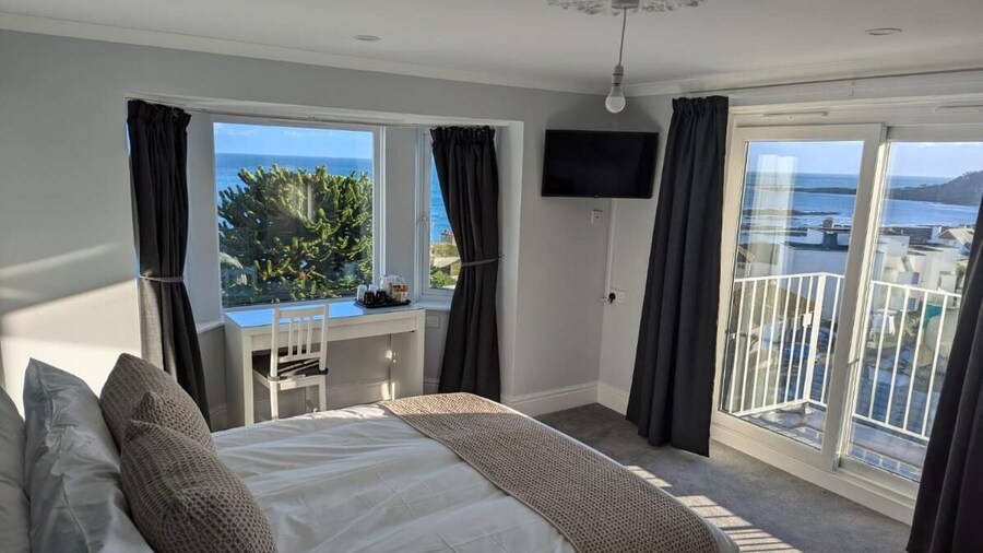 Fieldhead Hotel
