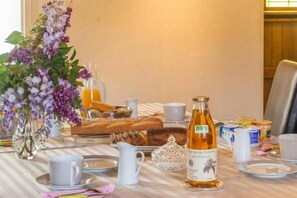 Restaurant - Le Manoir de Placy - Bed and Breakfast (Clecy)