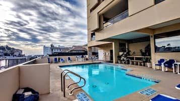 Kondominium, 1 kamar tidur | Kolam renang