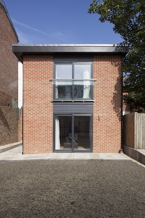 Exterior - Saracens Courtyard Apartments (Cheltenham)