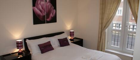 Iron/ironing board, free WiFi