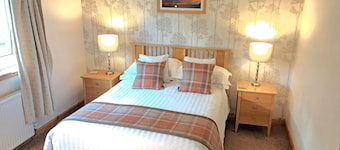 Ornum Cottage