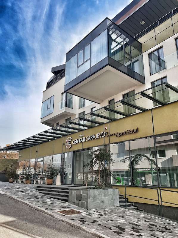 Bagian depan properti