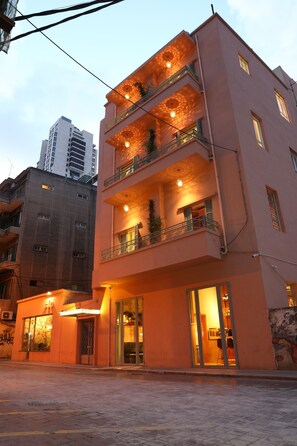 Bagian depan properti