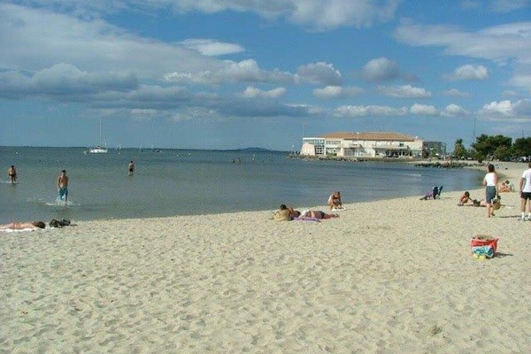 Plage à 150m de la maison