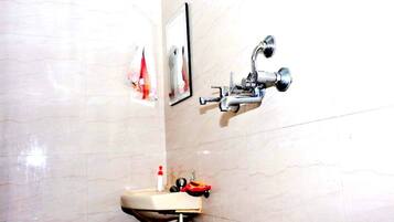 Hårføner, håndklær, såpe og sjampo