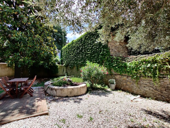 Garden - Chambres d'hotes le Magnolia (Carcassonne)