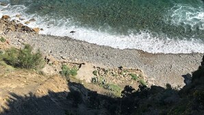 Solsenger og strandhåndklær
