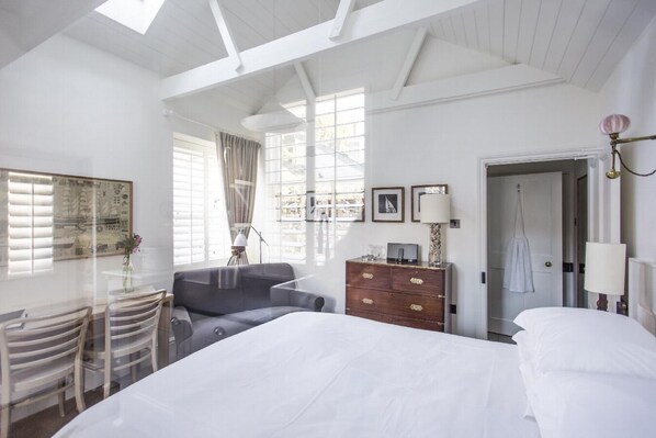 Antonia's Pearls, The Sail Loft