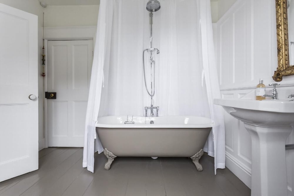 Antonia's Pearls by null