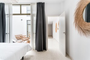 5 chambres, fer et planche à repasser, Wi-Fi, draps fournis