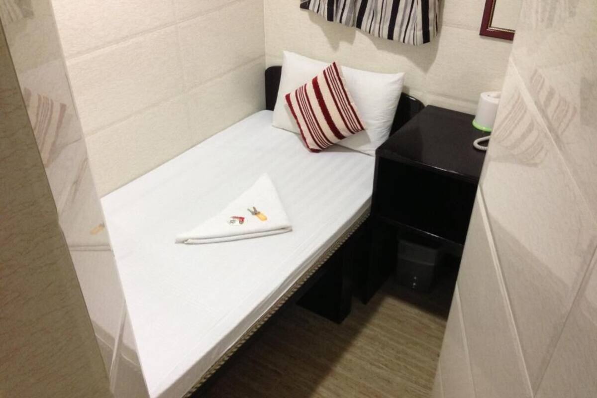 Deluxe Single Room