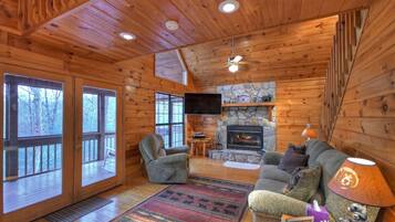 House, 4 Bedrooms, Non Smoking | Living room | Flat-screen TV