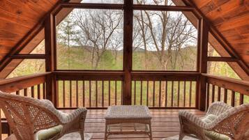 House, 4 Bedrooms, Non Smoking | Balcony