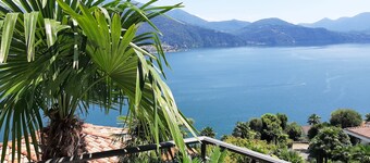 Big Holiday Home with fantastic panoramic sea views