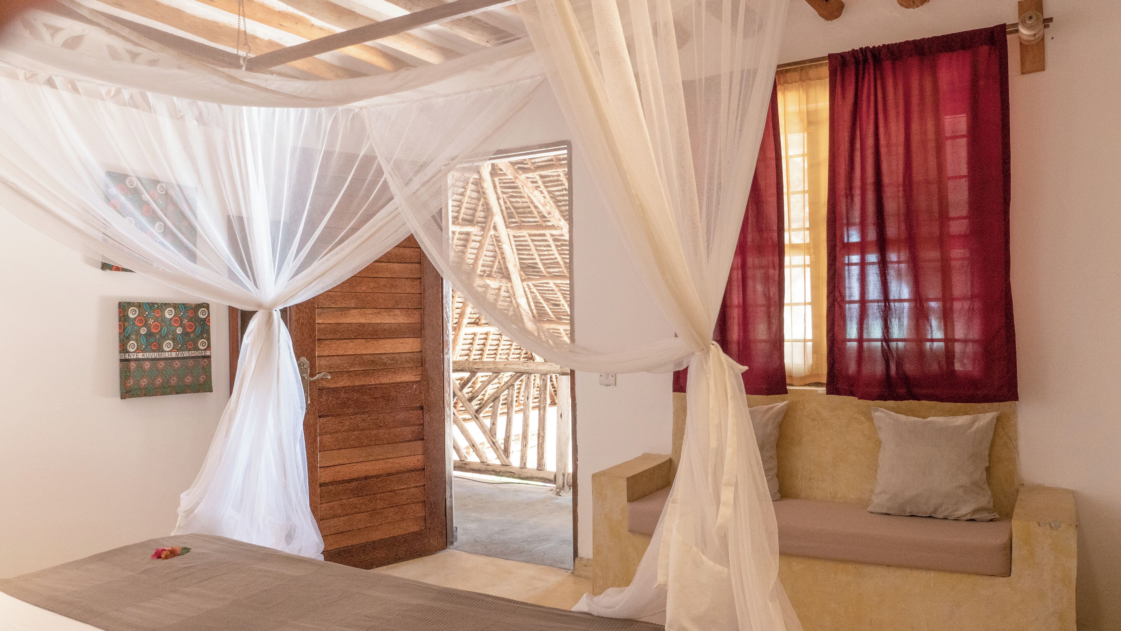 Familien-Suite, 2 Schlafzimmer, Meerblick | Zimmersafe, Bettwäsche