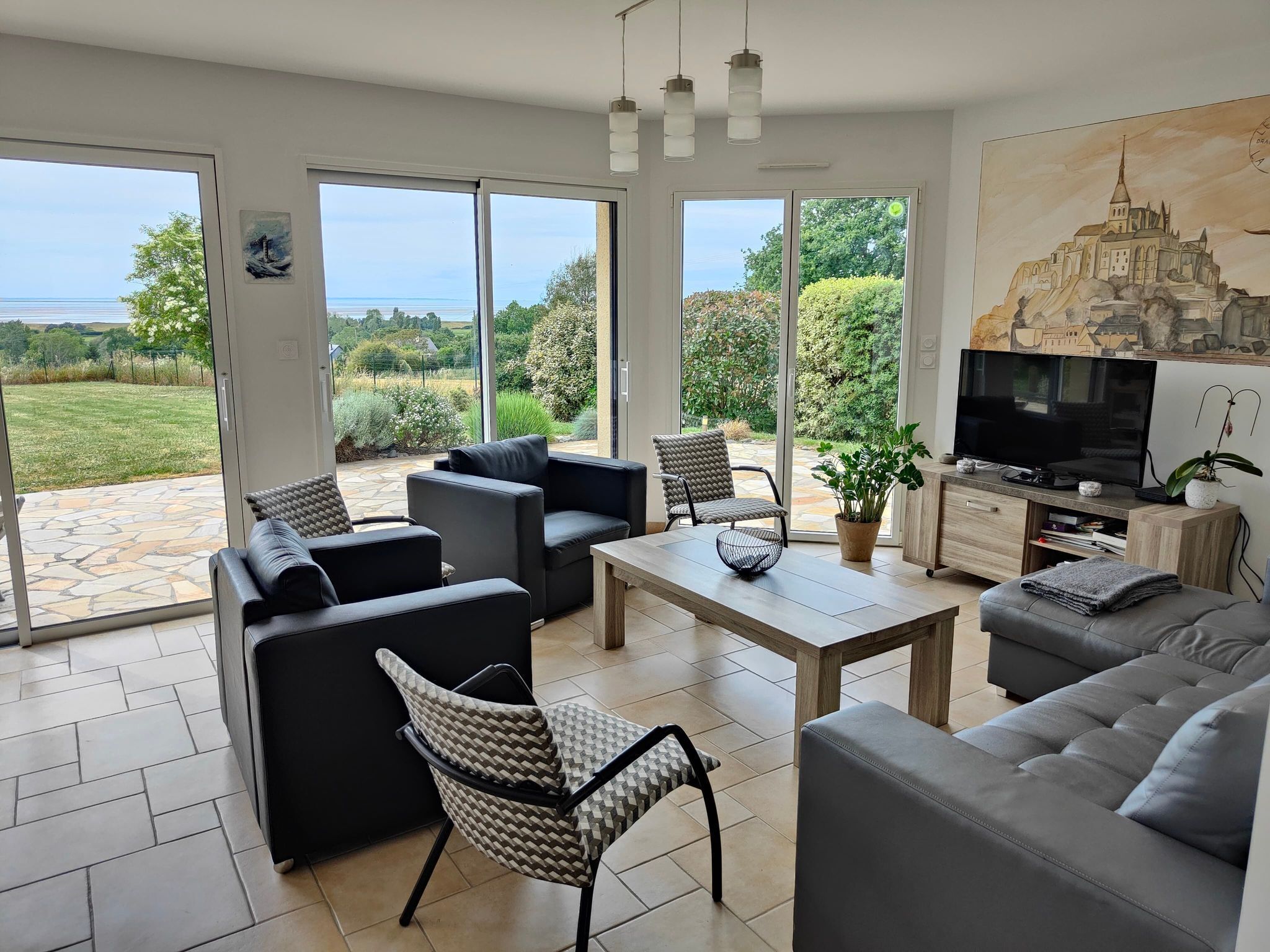 Bay view (8 pers max.) New house near sea.