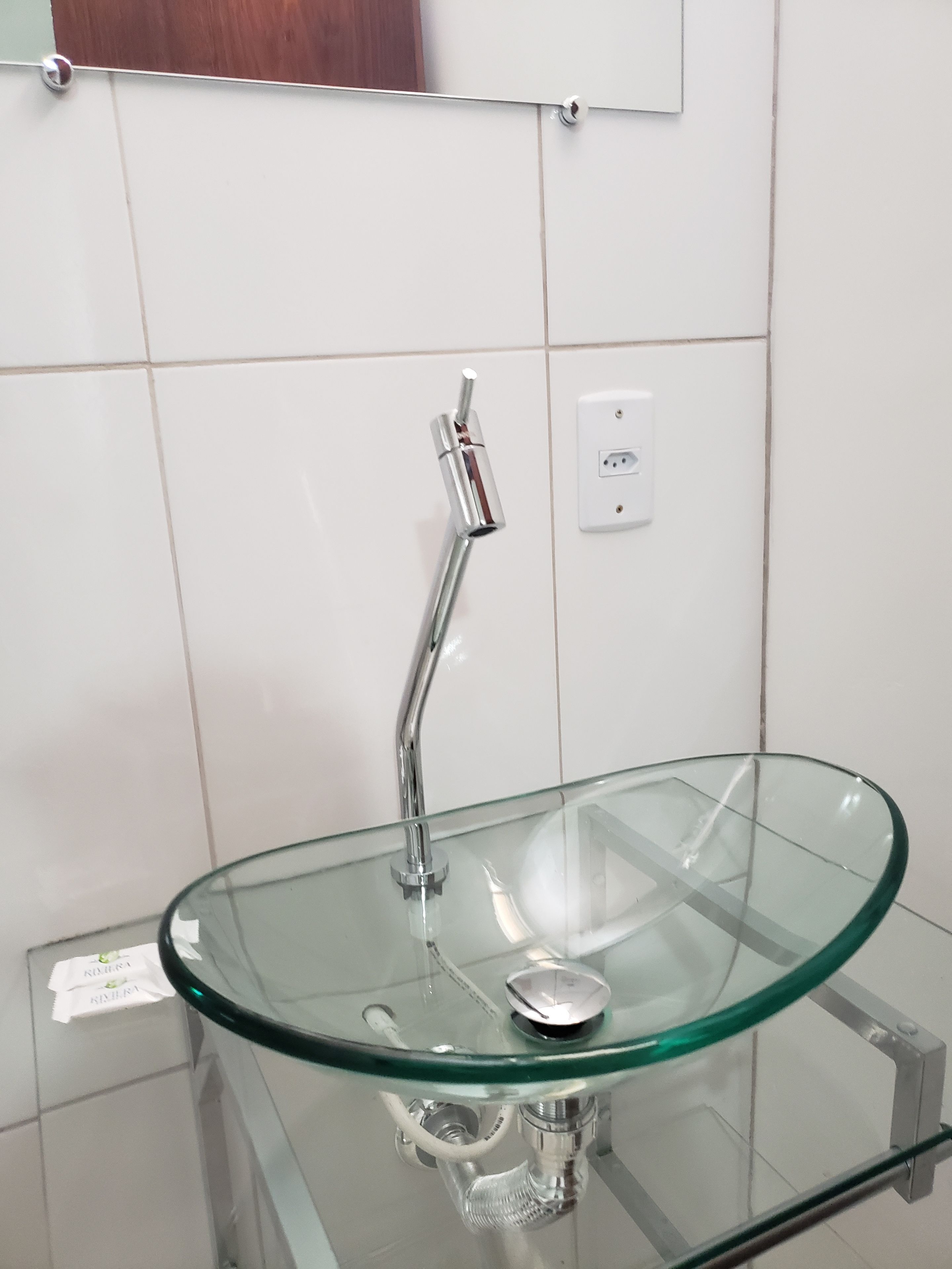 single room | bathroom | shower, free toiletries, hair dryer, towels