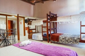 Loft | Blackout drapes, iron/ironing board, free WiFi - Apartamentos Paz (Itacaré)
