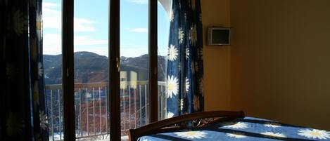 Family Room (Orchidea Gialla) | View from room