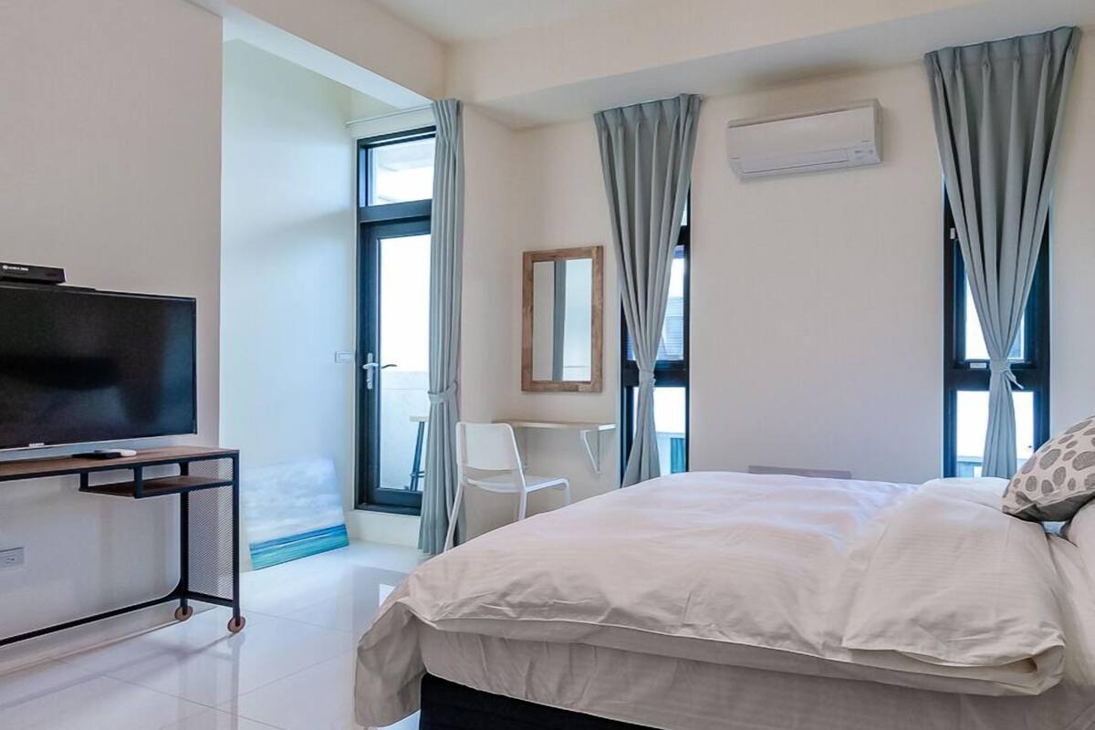 Habitación doble Deluxe | Ropa de cama hipoalergénica, edredón y camas con efecto memoria