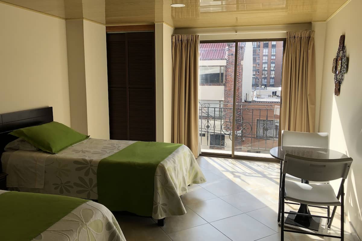 Triple Room, Multiple Beds, Non Smoking | In-room safe, free WiFi, bed sheets