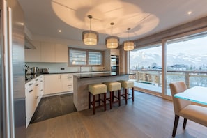 Fridge, oven, dishwasher, coffee/tea maker - La Forêt 2 - Spa access (Haute-Nendaz)