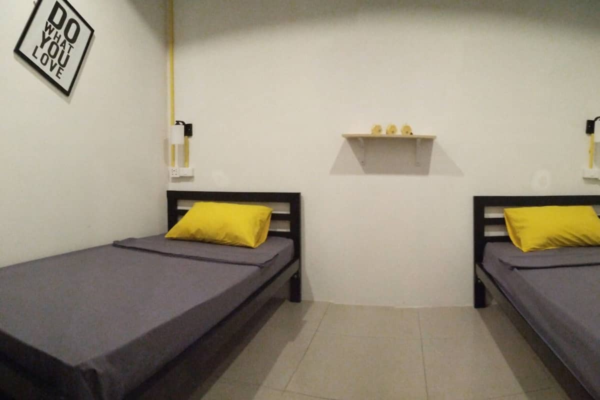 Eenvoudige Twin kamer | Gratis wifi, beddengoed
