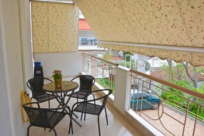 Apartment, Multiple Beds, Non Smoking | Balcony