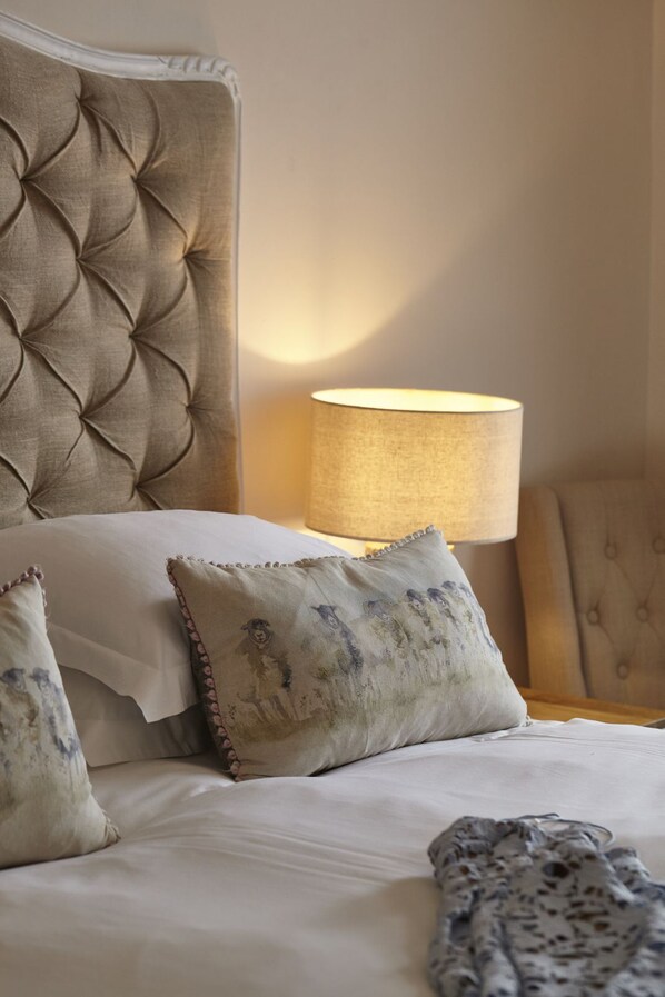 بديكورات فريدة لكل غرفة وطراز فريد لكل وحدة وواي فاي مجانًا