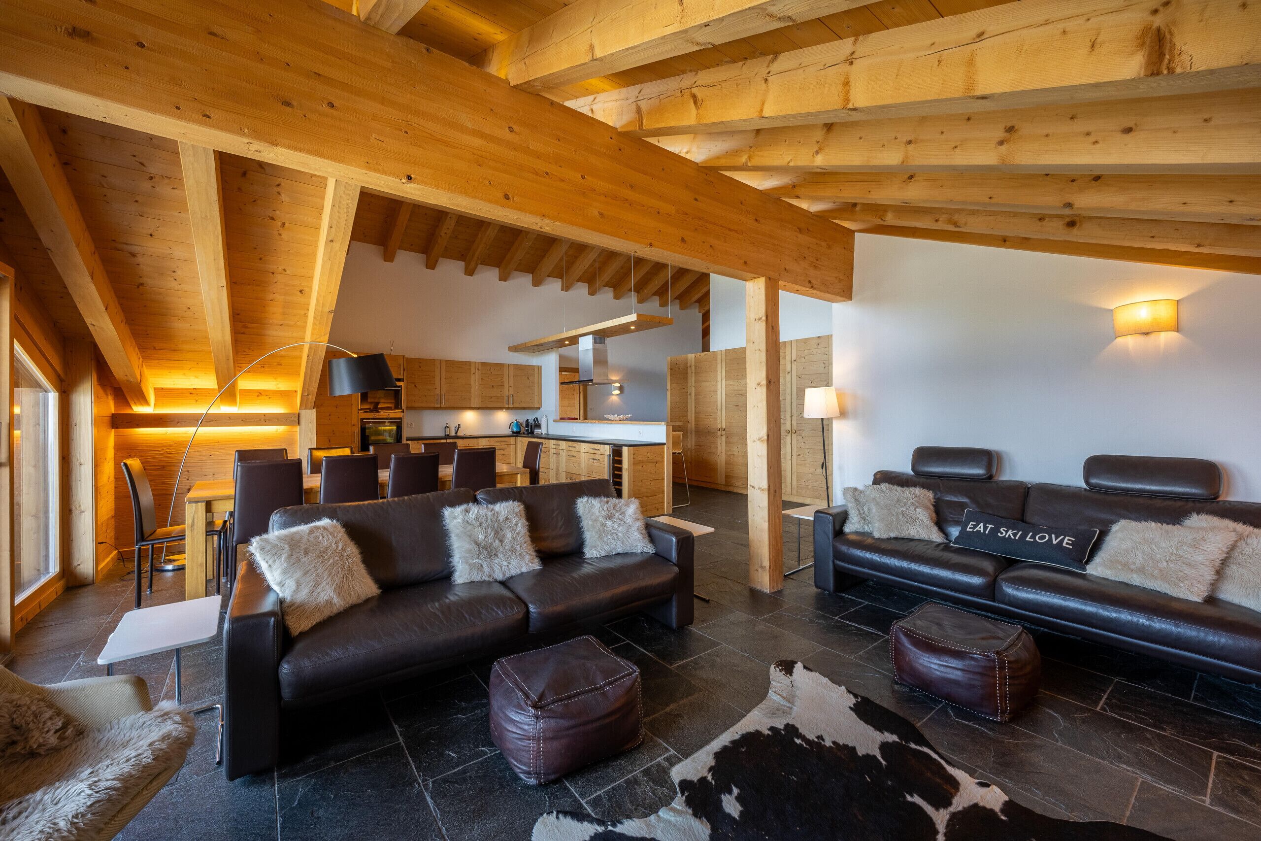 TV, lareira, DVD player