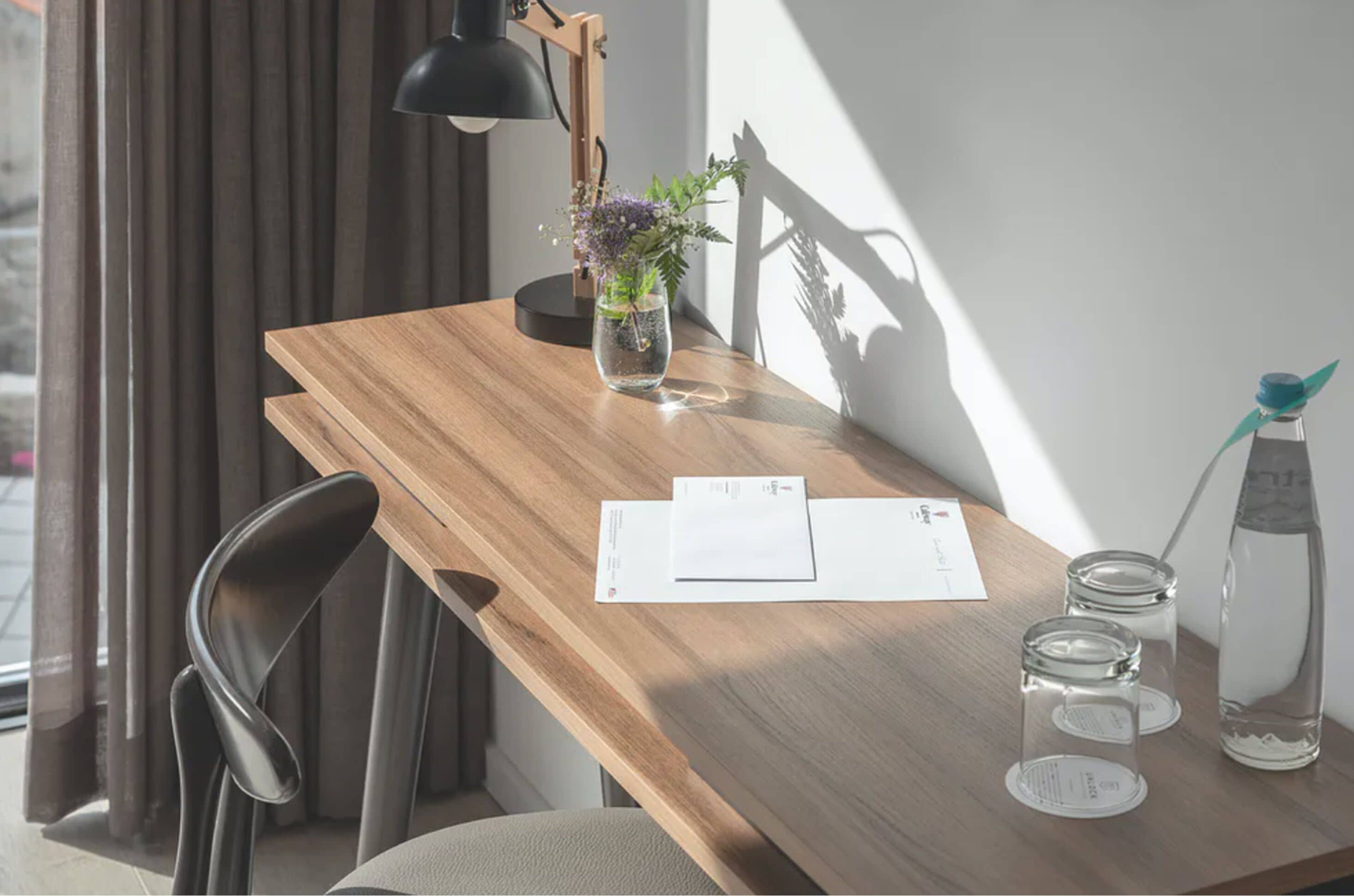 3 bedrooms, in-room safe, desk, soundproofing