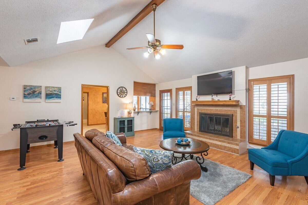 TV connectée, cheminée, jeux vidéo, Netflix